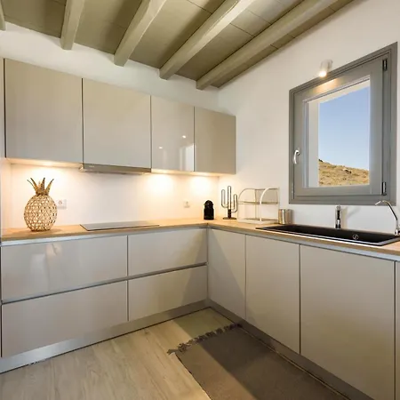 Rising Sun With Sea View & Mini Pool, Near Naousa Molos (Paros)